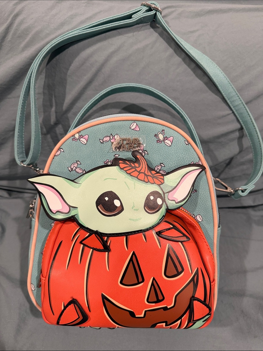 Límited Edition Star Wars The Child (Baby Yoda) Pumpkin Crossbody Bag